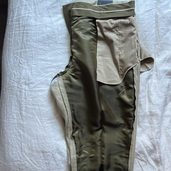 Banana Republic Linen Tuxedo Pant - Picture 5 of 8